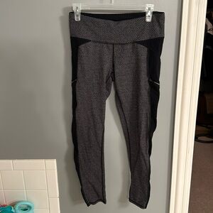 Athleta size M great/black leggings